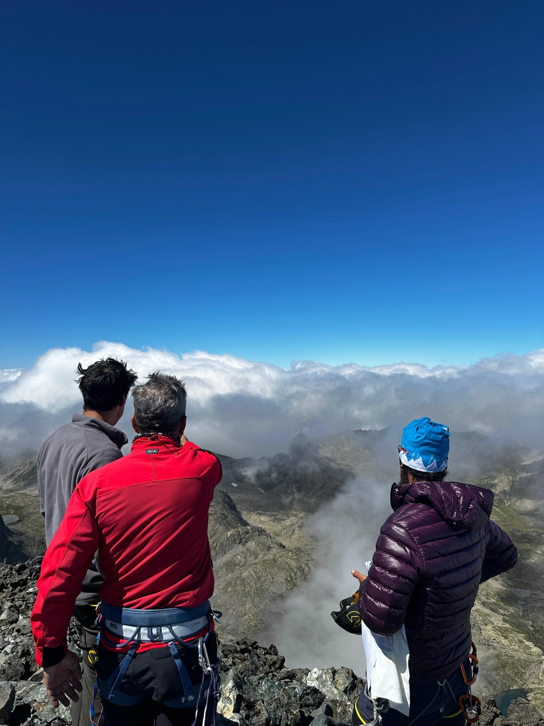 VERÇENİK MOUNTAIN SUMMIT CLIMB - Fotoğraf 2