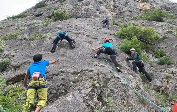  Summer mountaineering training