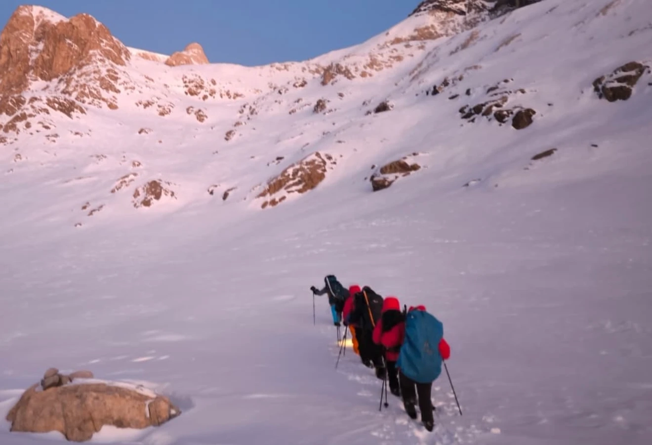 CILO MOUNTAINS RESHKO PEAK (4168) WINTER CLIMB - Fotoğraf 10