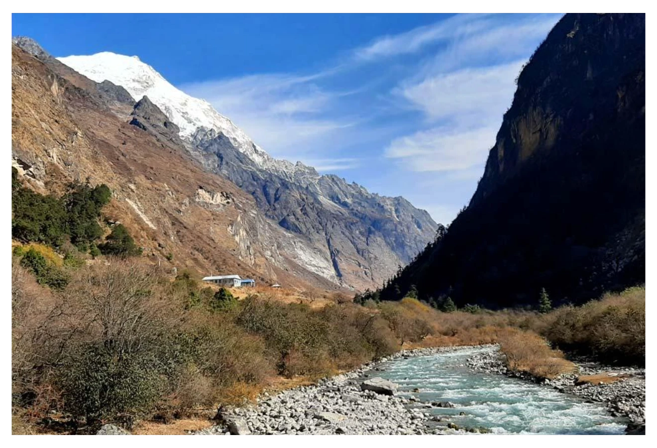 Langtang Valley Trek with Tserko Ri Summit (5033m) - Fotoğraf 2