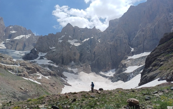 HAKKARİ YAYLALARI BUZULLARI TREKKİNG TURU 