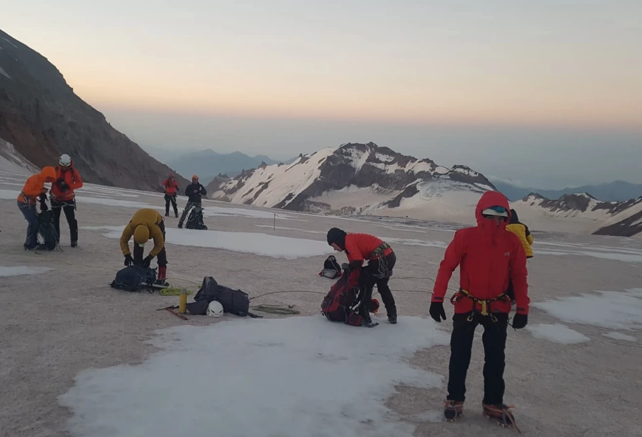 KAZBEK MOUNTAIN SUMMIT ACTIVITY - Fotoğraf 20