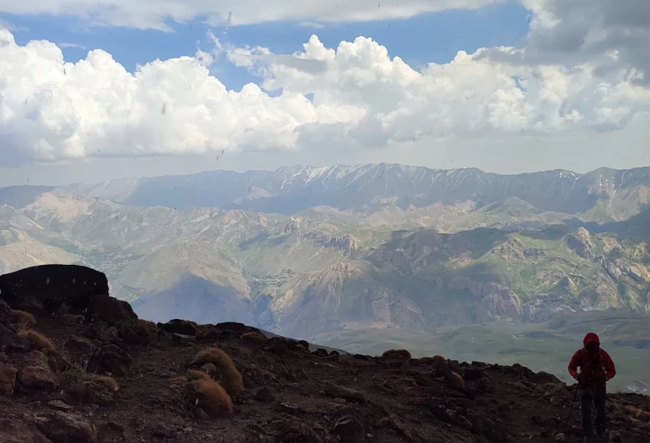 MOUNT DAMAVAND SUMMIT CLIMBING - Fotoğraf 9