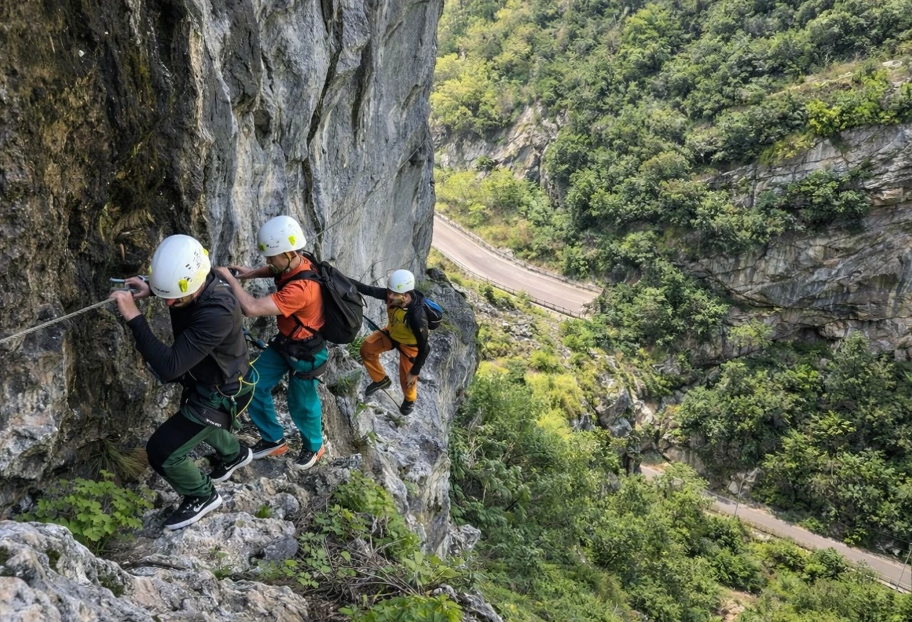 KOSOVA AND NORTH MACEDONIA VIA FERRATA, TREKKING AND CANOE TOUR - Fotoğraf 1