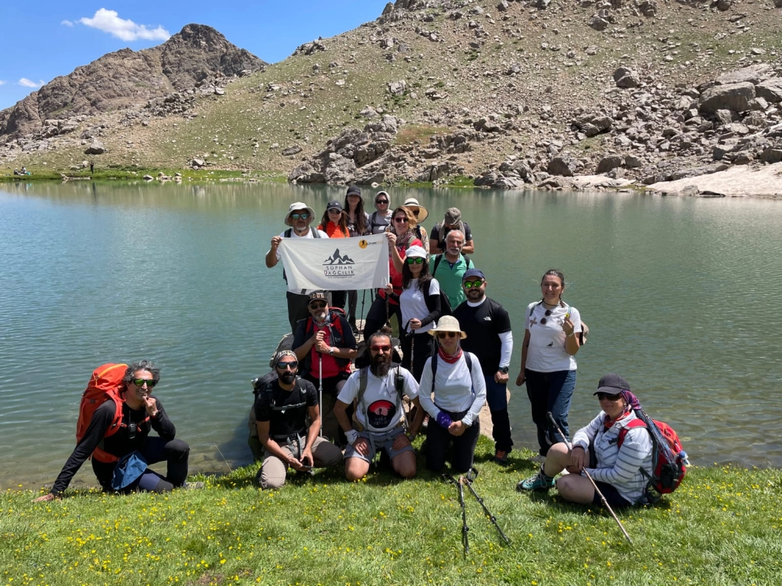 Hakkari Highlands Glacier Trekking Tour - Fotoğraf 2