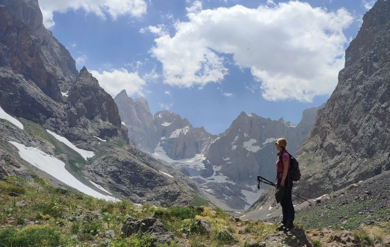 Hakkari Highlands Glacier Trekking Tour