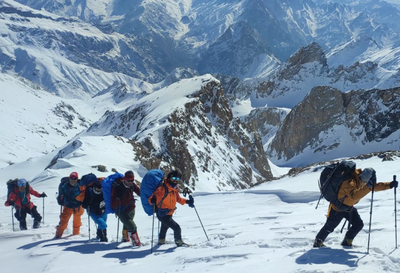 CILO MOUNTAINS RESHKO PEAK (4168) WINTER CLIMB - Fotoğraf 7