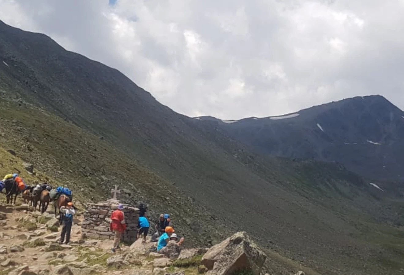 KAZBEK MOUNTAIN SUMMIT ACTIVITY - Fotoğraf 14